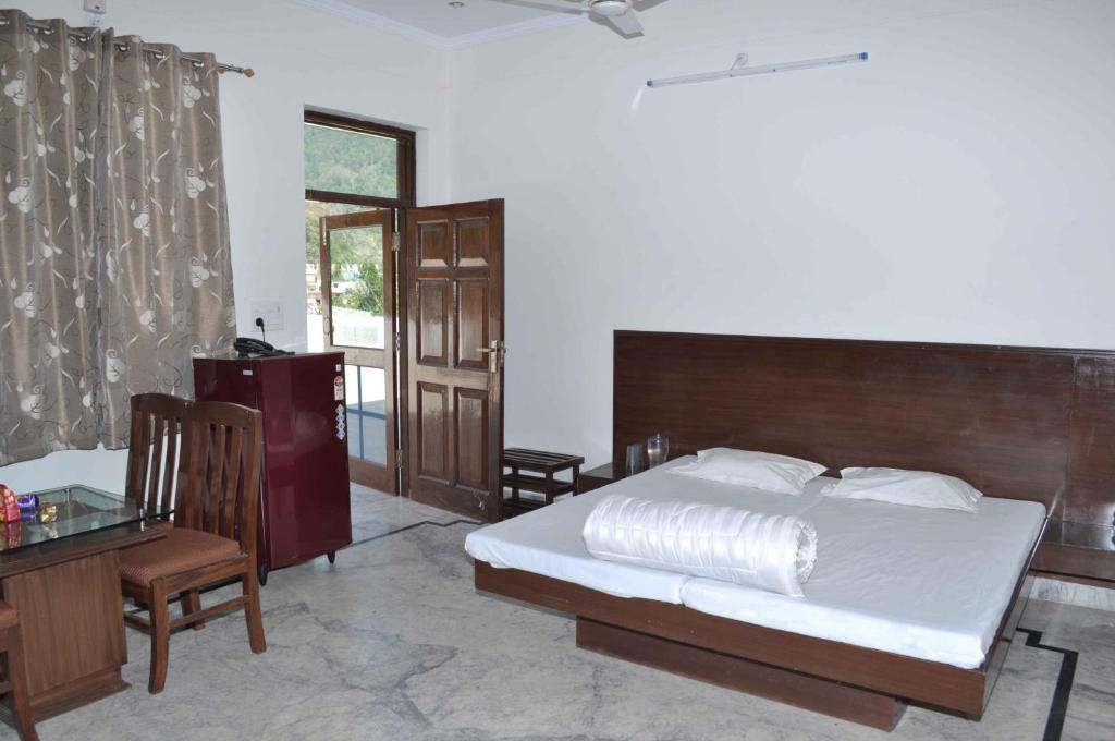 Shivanta Residency Rishikesh Room photo