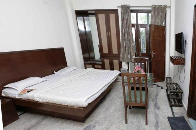 Shivanta Residency Rishikesh Room photo